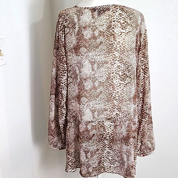 Susan Graver Brown & Beige Print Sheer Blouse, Elastic Tie Waist, Size 2X - Picture 9 of 10